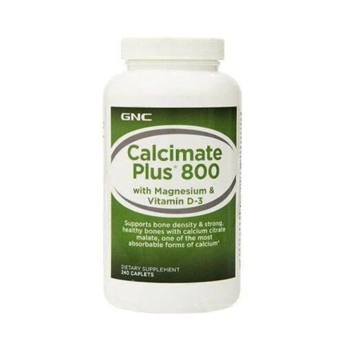 Front view of GNC Calcimate Plus 800 bottle showcasing calcium citrate malate for bone density and strength.